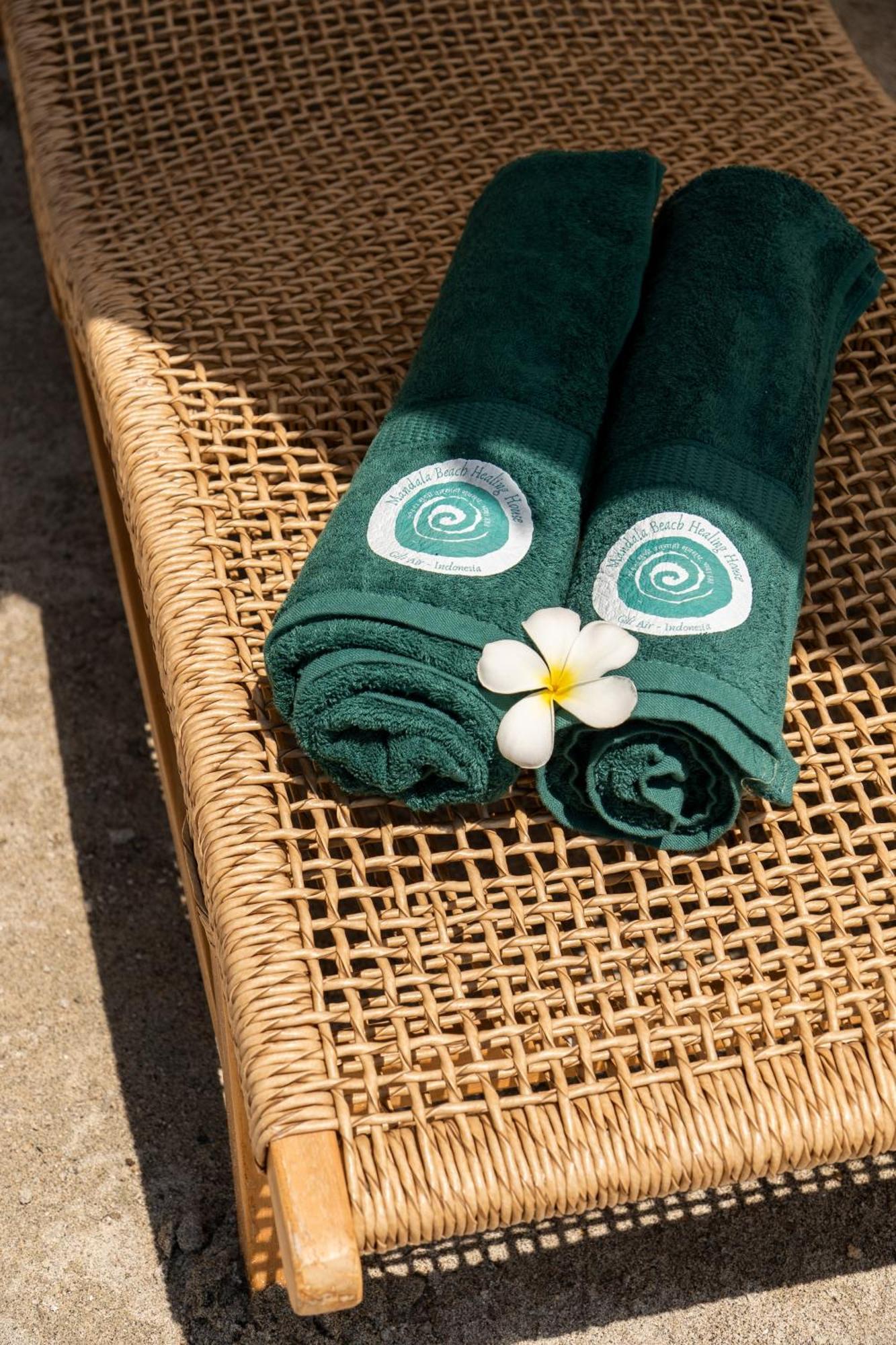 Mandala Beach Healing Rooms Гили Еър Екстериор снимка