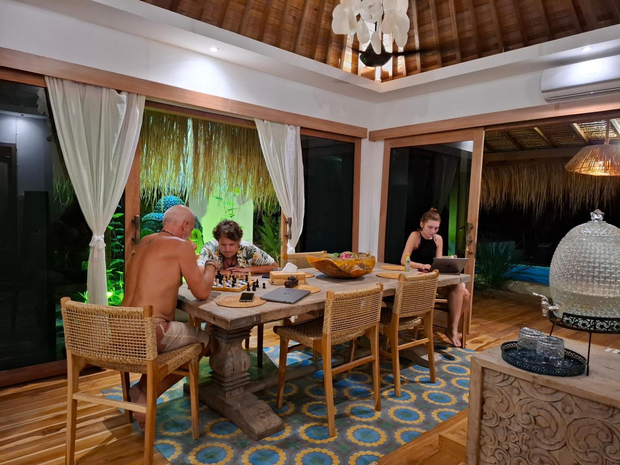 Mandala Beach Healing Rooms Гили Еър Екстериор снимка